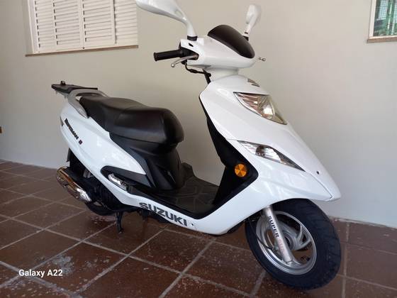 SUZUKI BURGMAN 125 AUTOMATIC 